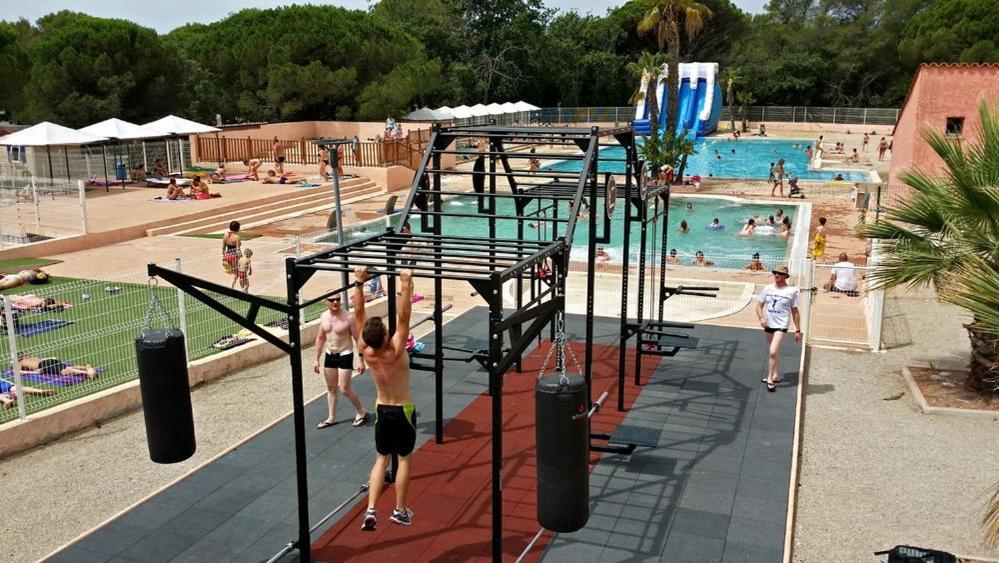 Mobil-Home Camping Oasis Roquebrune-sur Argens Exteriér fotografie